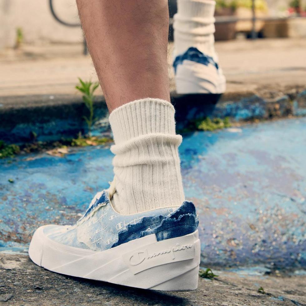 Champion Essentials Collection Street Roller Anti-Slip Wear-Resistant Low-Top Skateboard Shoes Women's Blue купить в интернет-магазине Yoocart с быстрой доставкой по России.