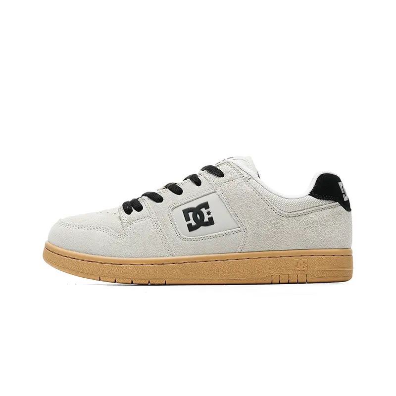 DC Shoes MANTECA 4 Low top Skateboard Shoes Unisex