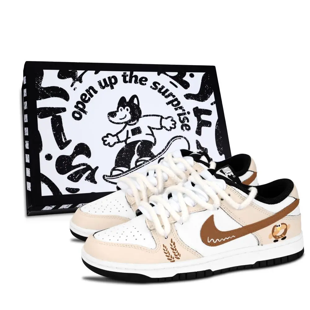Nike Dunk Black White, Wheat Man Walking Abrasion Resistant Low top Skateboard Shoes Unisex Brown