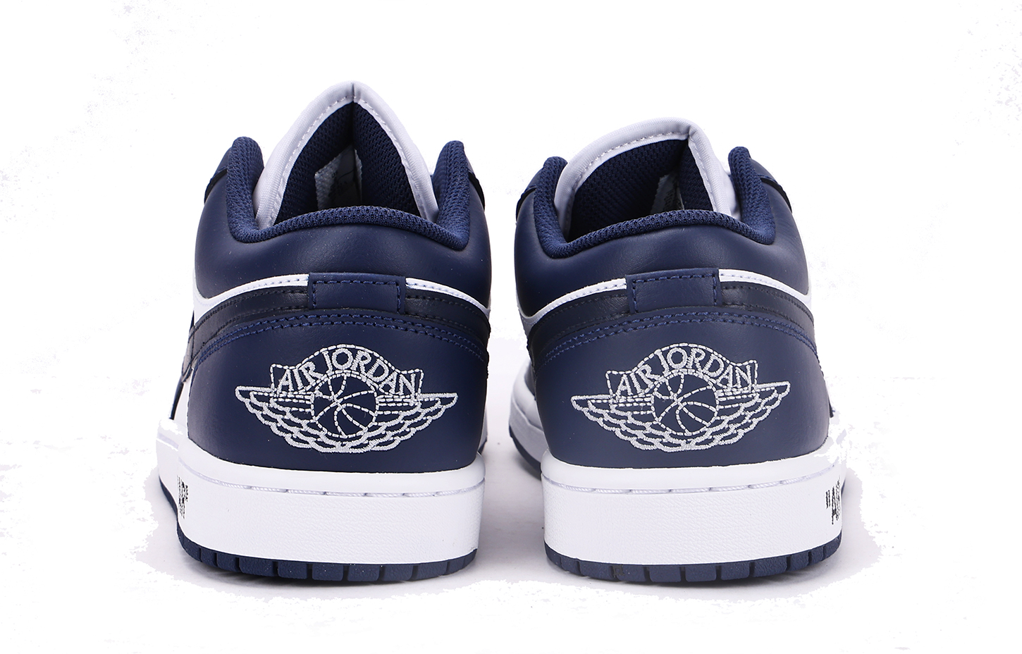 Jordan Air Jordan 1 Low-Top Vintage Basketball Shoes GS White Blue купить в интернет-магазине Yoocart с быстрой доставкой по России.