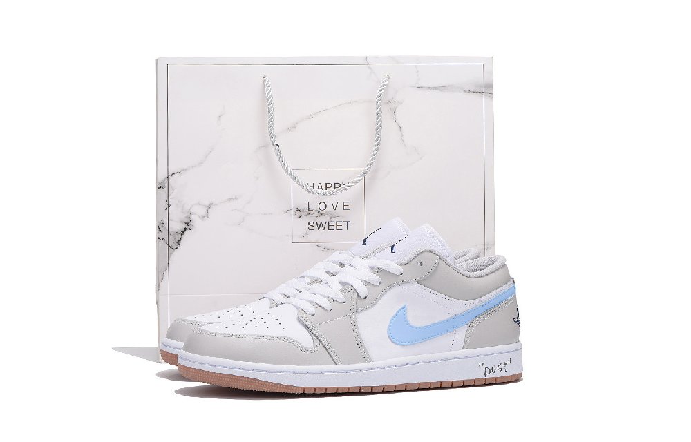 Jordan Air Jordan 1 Anti Slip Wear Resistant Low Top Vintage Basketball Shoes Unisex White Blue
