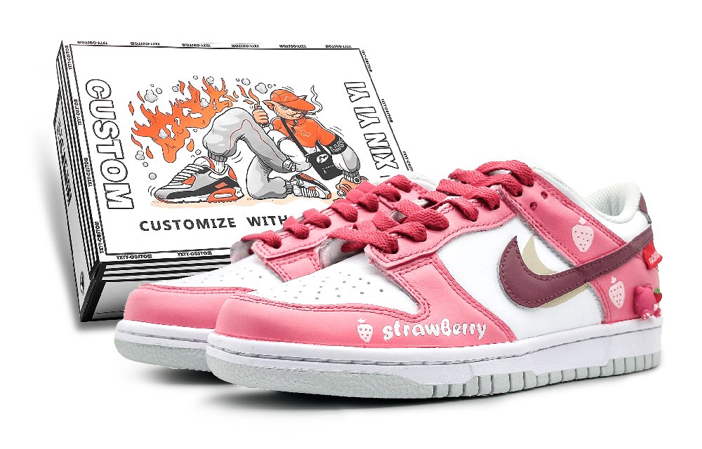 Nike Dunk Low-Top Skateboard Shoes GS Peach Pink