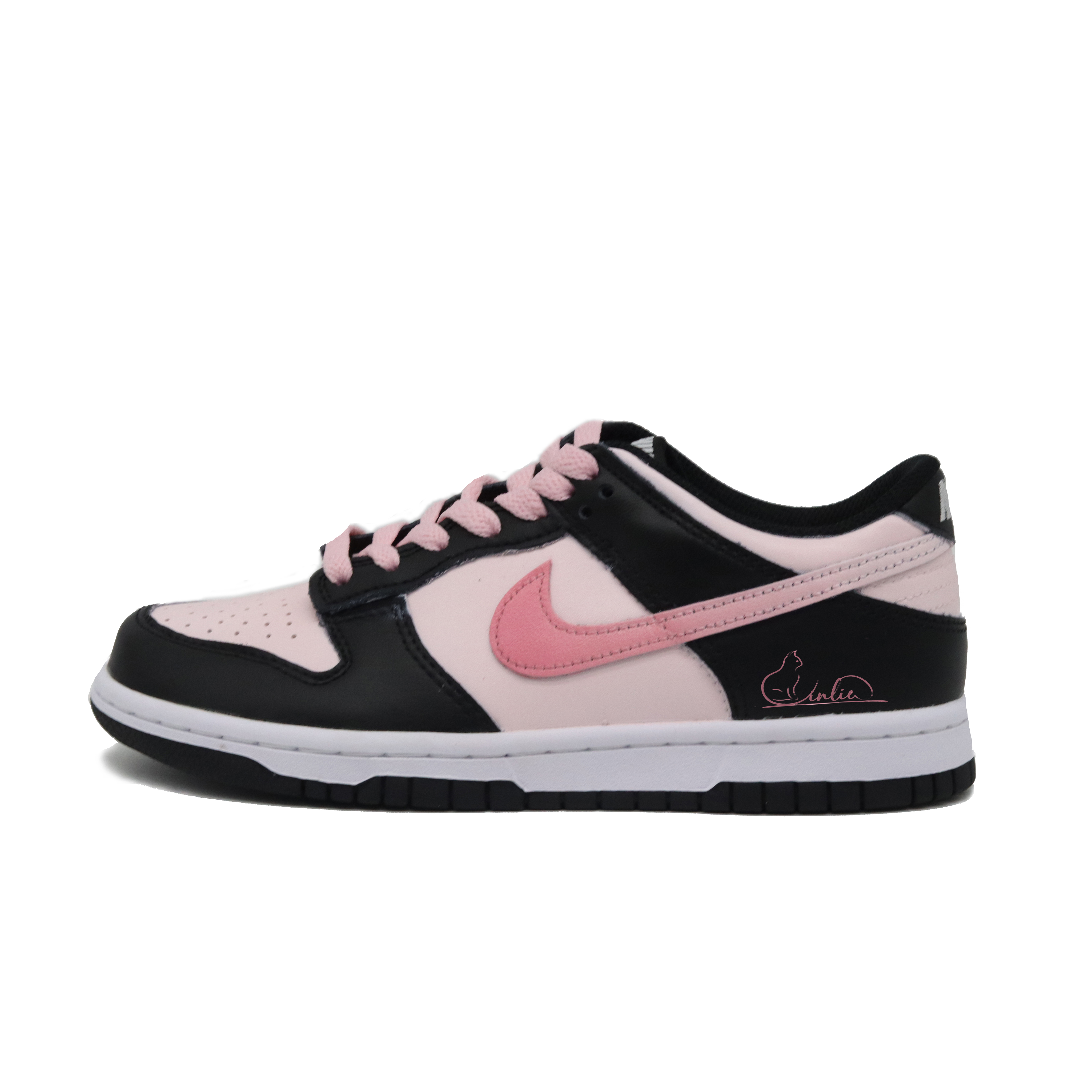 Nike Dunk Black And Pink Cat Abrasion Resistant Low top Skateboard Shoes Women's Gradient Pink купить в интернет-магазине Yoocart с быстрой доставкой по России.