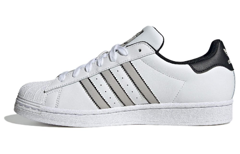 Adidas Originals Superstar Cushioning Wear-Resistant Low-Top Skateboard Shoes Unisex White Black