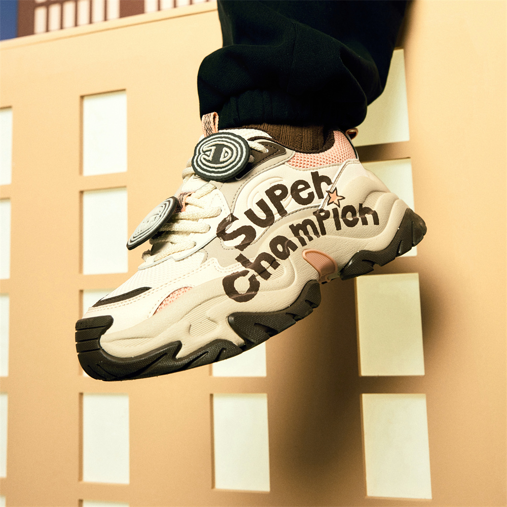 POP MART x Champion Molly Layered Shoes Champ XXL Molly Low-Top Chunky Sneakers Women's Coffee Brown купить в интернет-магазине Yoocart с быстрой доставкой по России.