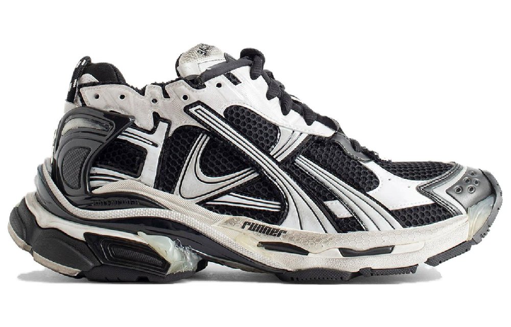 Balenciaga Runner Black White