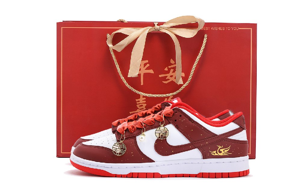 Nike Dunk Coverage Slip Resistant And Abrasion Resistant Low top Skateboard Shoes Unisex True Red