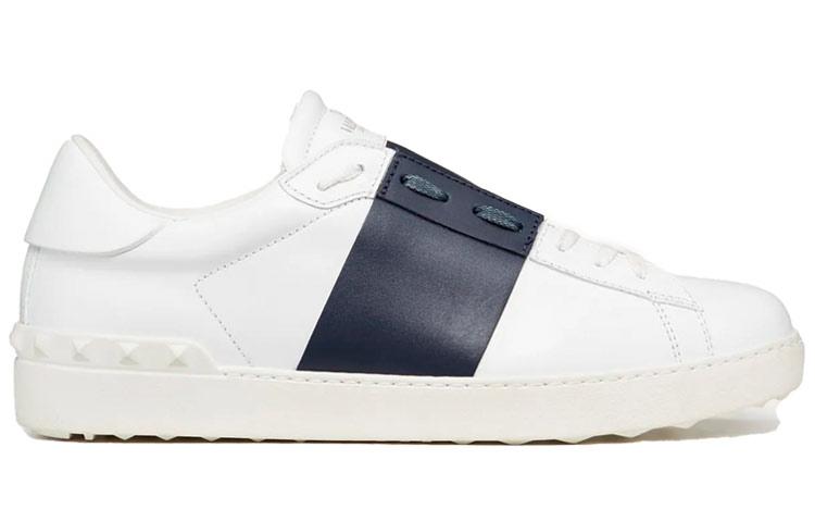 Valentino Garavani Rockstud Lace-Up Sneakers купить в интернет-магазине Yoocart с быстрой доставкой по России.
