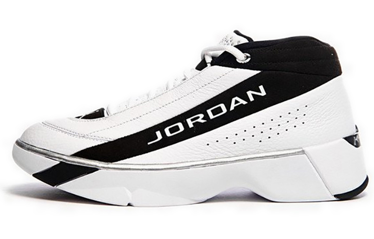 JORDAN Team Showcase White Black