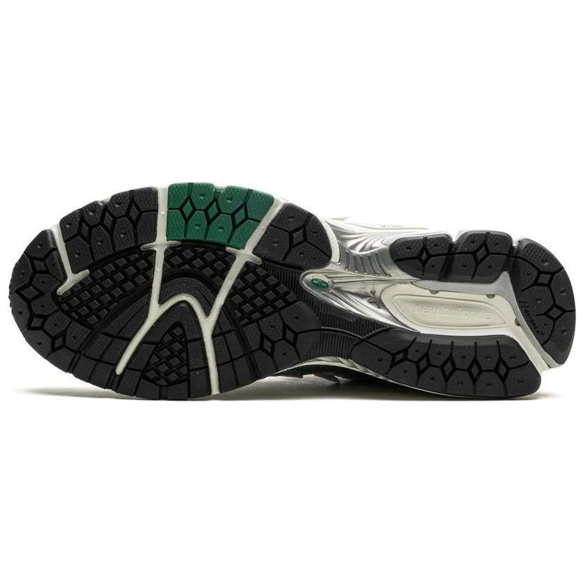 New Balance 1906R Spruce Pack