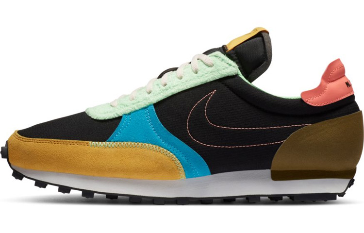 Nike Daybreak Type Fur Pack