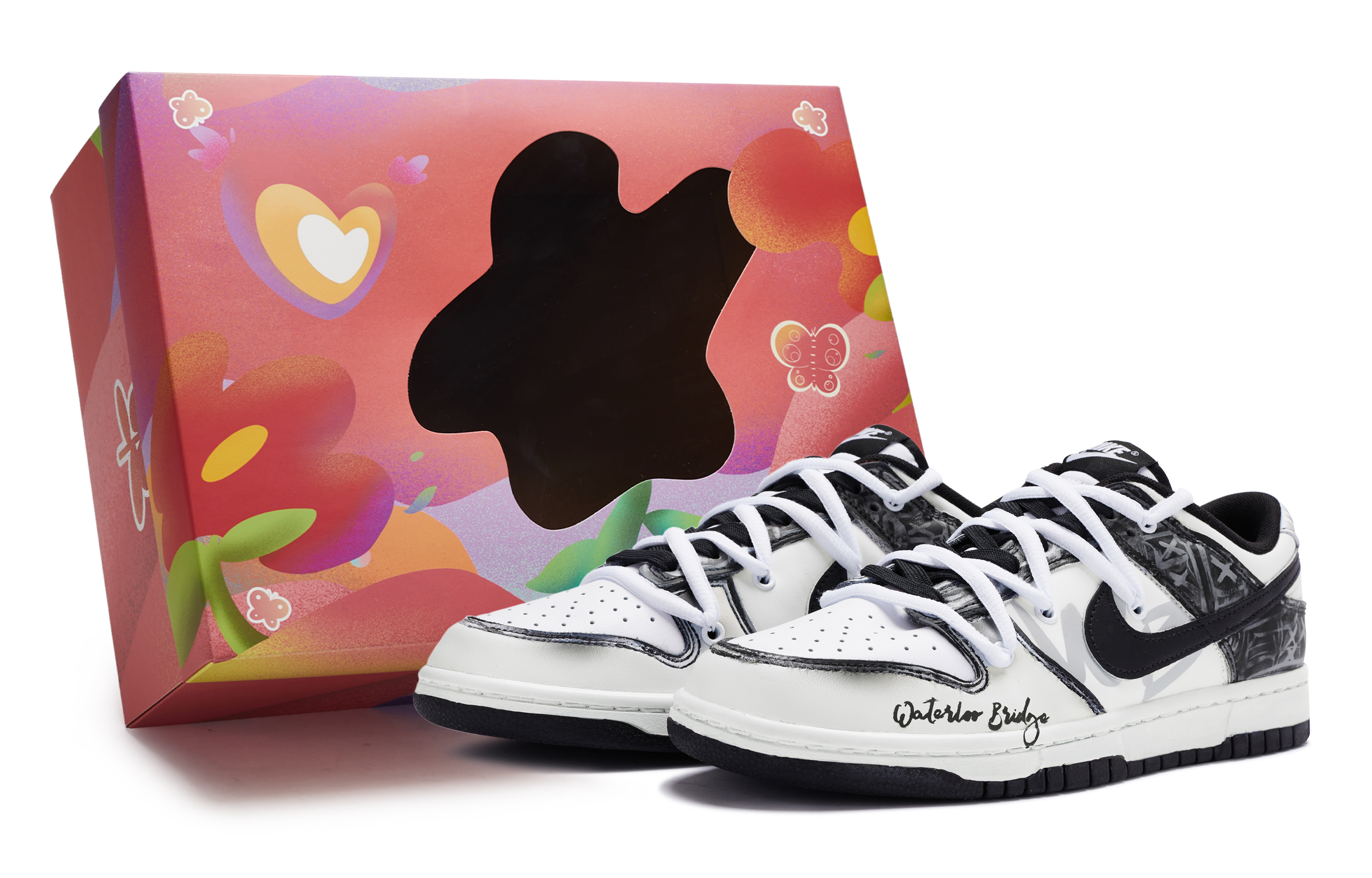 Nike Dunk 811 Manufacturing Low Top Skateboard Shoes GS Black White