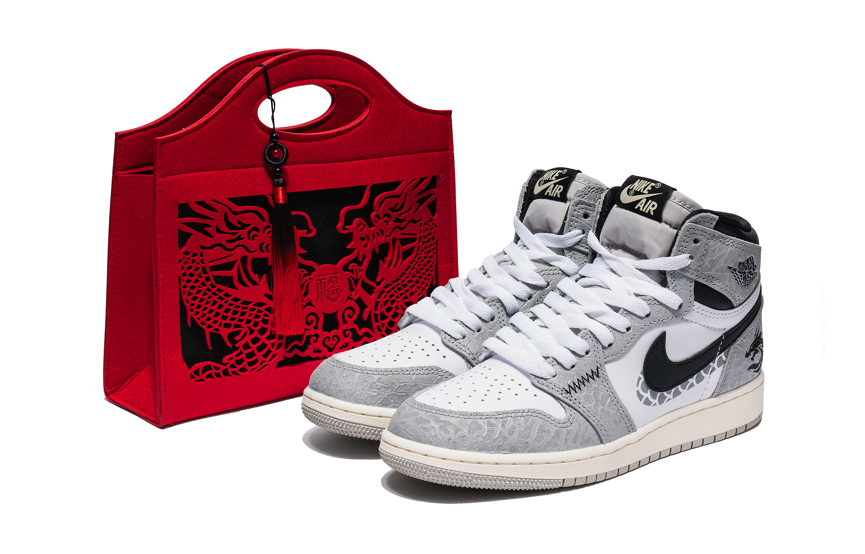 Jordan Air Jordan 1 Vintage Basketball Shoes Women's High top Black/White