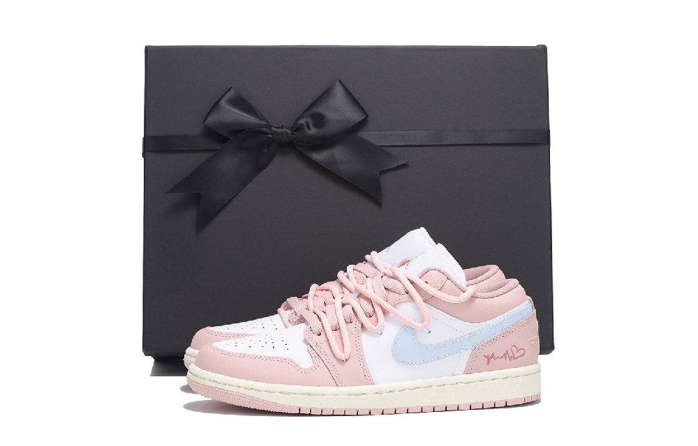 Jordan Air Jordan 1 Low Top Vintage Basketball Shoes Women's Pink