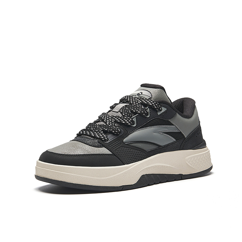 Anta Travel Height Increasing Lightweight Low-Top Skateboard Shoes Men's Recycling Gray купить в интернет-магазине Yoocart с быстрой доставкой по России.