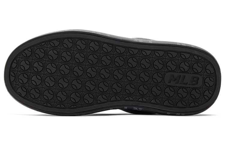 MLB Chunky Classic Slip-Resistant Low-Top Skateboard Shoes Unisex Black