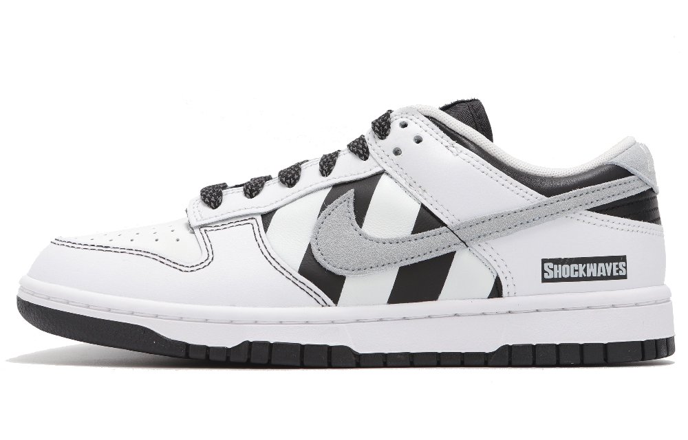 Nike Dunk Abrasion Resistant Low Top Skateboard Shoes Unisex Black White