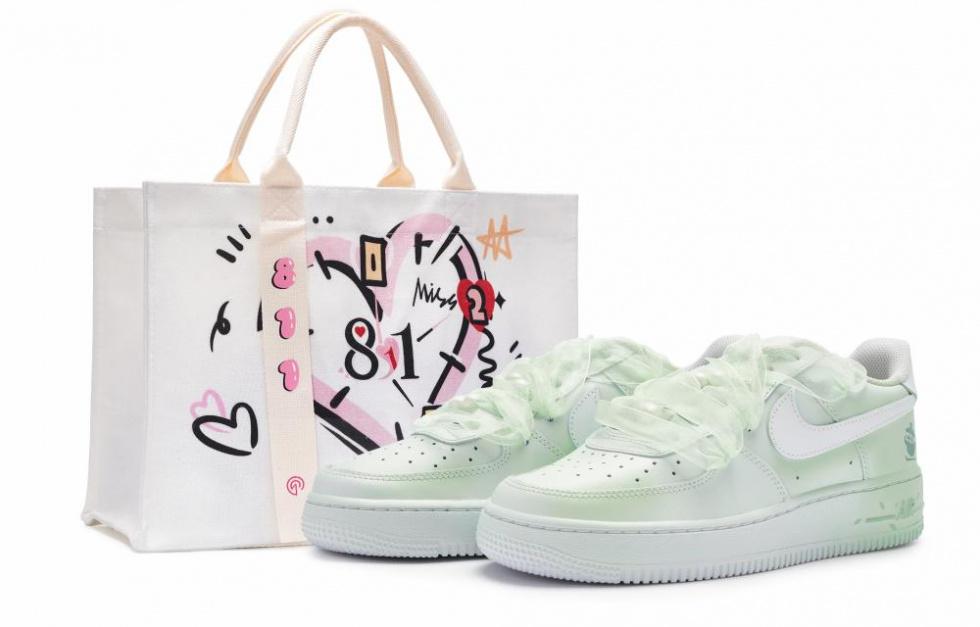 Nike Air Force 1 Low Top Skateboard Shoes GS White Green