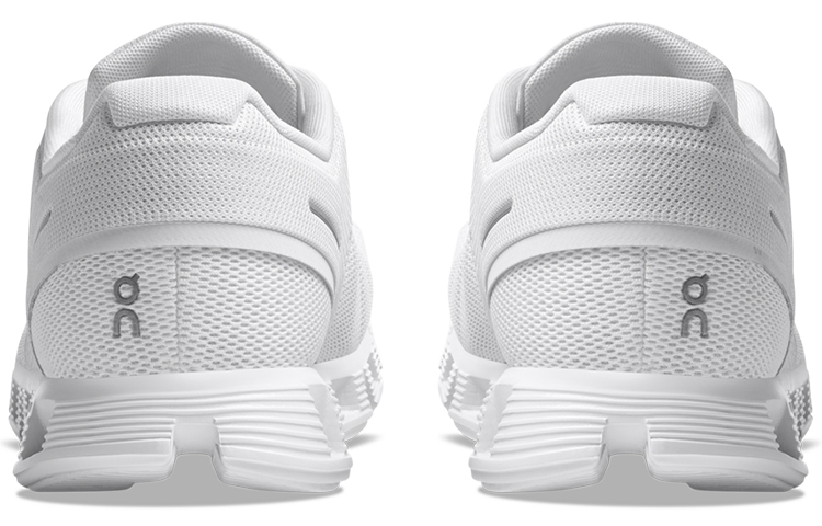 On Running Cloud 5 All White купить в интернет-магазине Yoocart с быстрой доставкой по России.