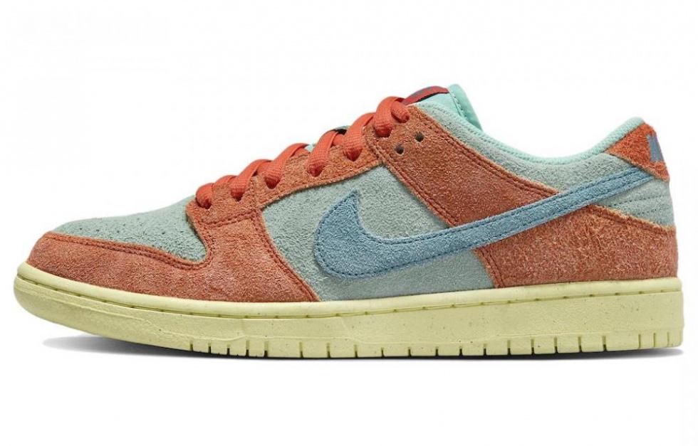 Nike Sb Dunk Low Orange Emerald Rise
