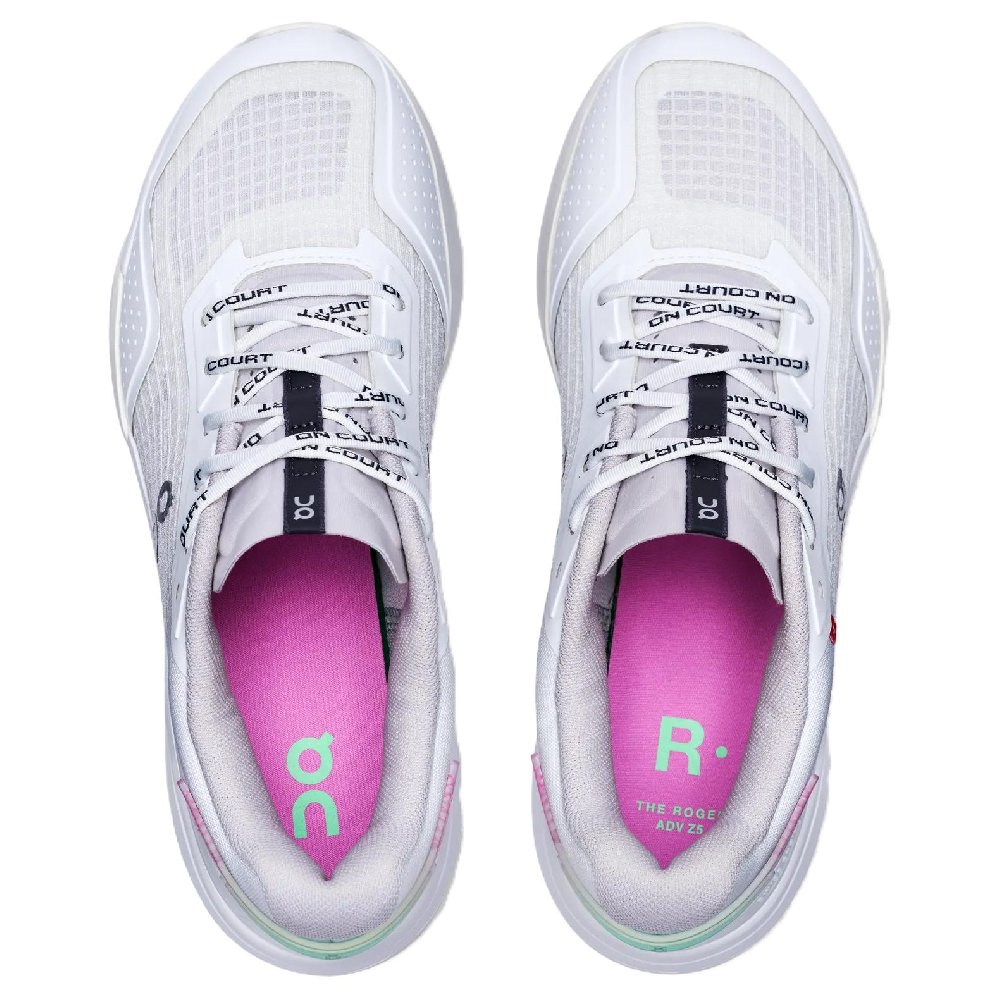 On The Roger Advantage Z5 Lace Up Sneakers Women's
