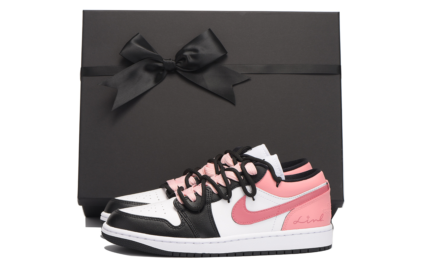 Jordan Air Jordan 1 Slip-Resistant Coverage Low-Top Vintage Basketball Shoes Women's Black Pink