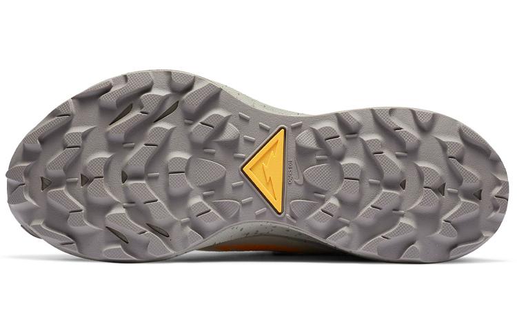 Nike Pegasus Trail 2 Pure Platinum Fossil Laser Orange Women's купить в интернет-магазине Yoocart с быстрой доставкой по России.