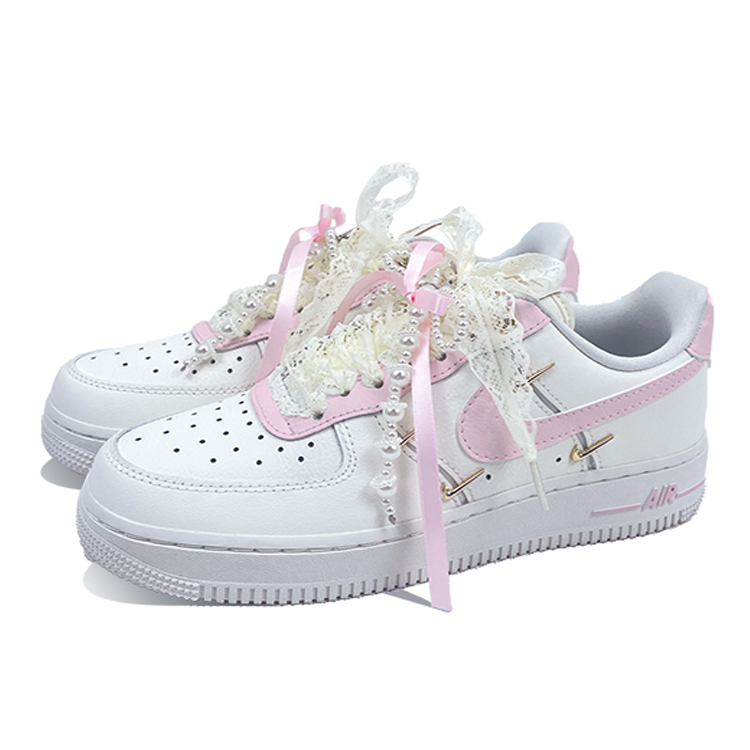 Nike Air Force 1 Anti-Slip Wear-Resistant Low-Top Skateboard Shoes Women's White купить в интернет-магазине Yoocart с быстрой доставкой по России.