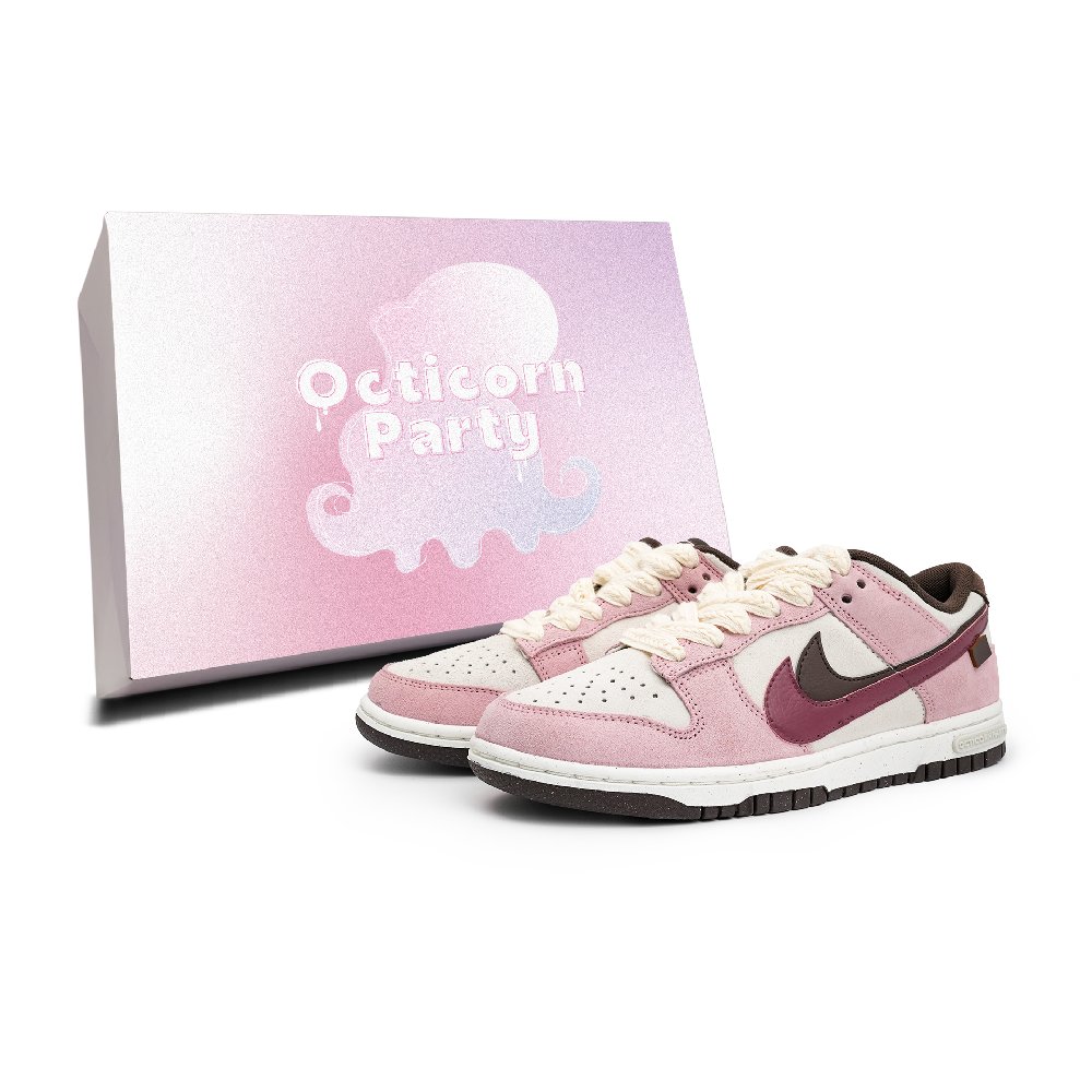 Nike Dunk Skateboard Shoes Women's Low Top White/Pink