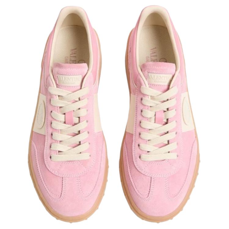 Valentino Garavani Upvillage Lace Up Sneakers Women's купить в интернет-магазине Yoocart с быстрой доставкой по России.