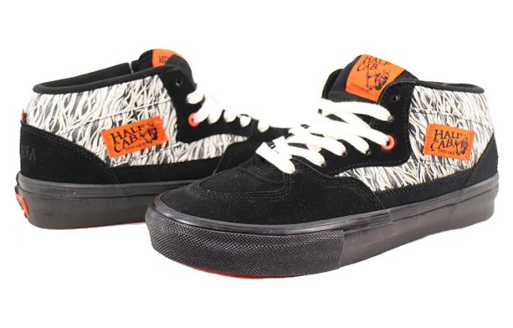 Victoria X Vans Half Cab Black White купить в интернет-магазине Yoocart с быстрой доставкой по России.