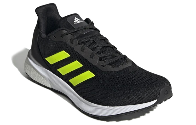 Adidas Astrarun 'Volt' купить в интернет-магазине Yoocart с быстрой доставкой по России.