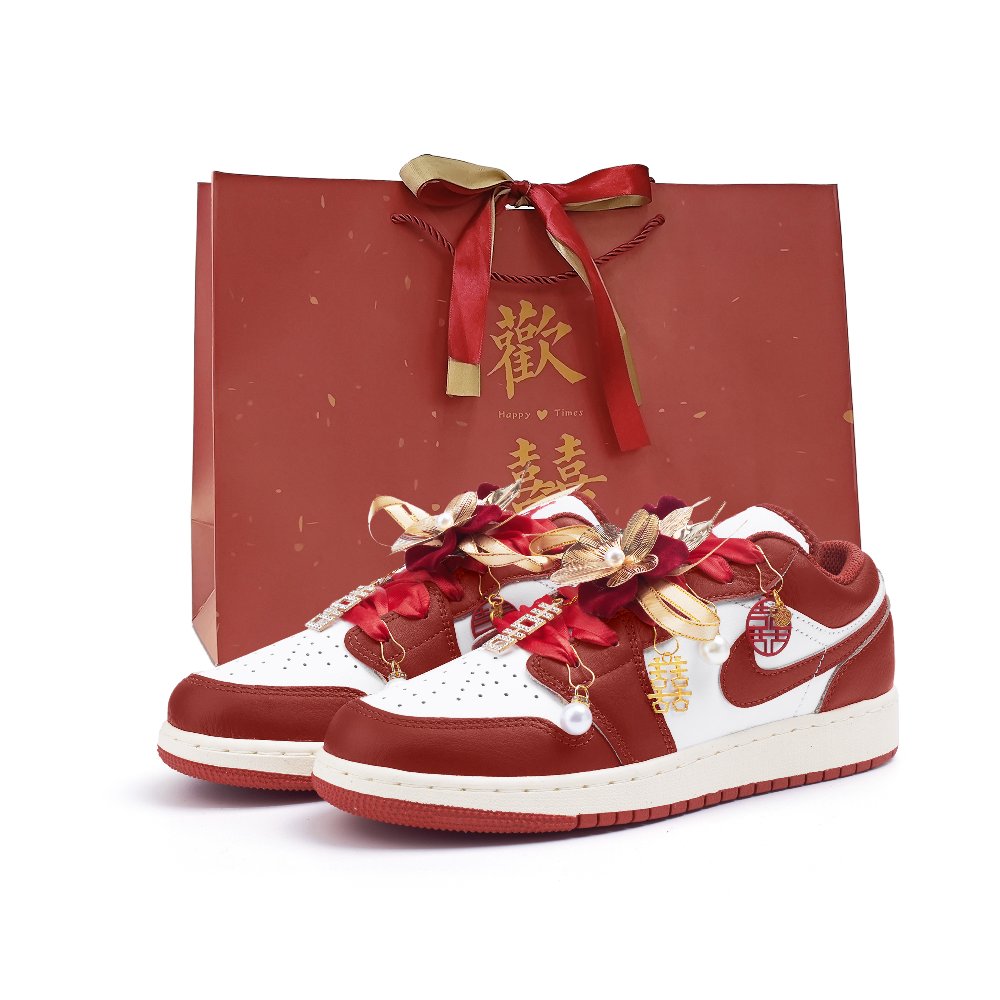 Jordan Air Jordan 1 Slip Resistant Low Top Vintage Basketball Shoes Women's Red