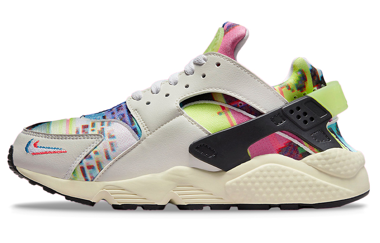 Nike Air Huarache Pixel Game Women's купить в интернет-магазине Yoocart с быстрой доставкой по России.