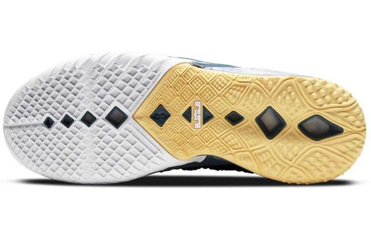 Nike LeBron 18 'Reflections' купить в интернет-магазине Yoocart с быстрой доставкой по России.