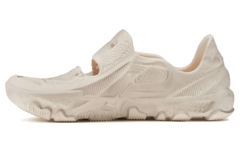 Nike Ispa Universal Natural Black