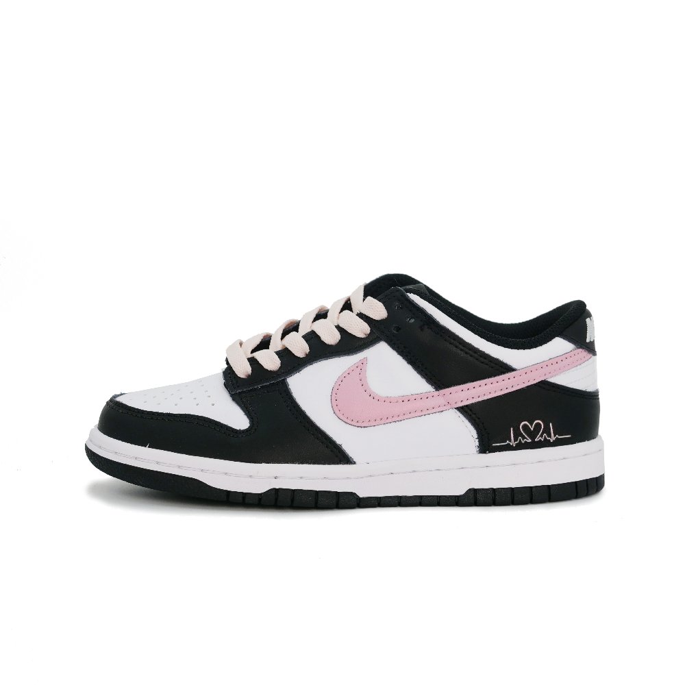 Nike Dunk Heart Signal Low Top Skateboard Shoes Women's Black Pink