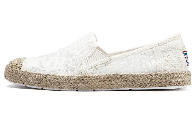 Skechers Low Top Casual Shoes Women's White
