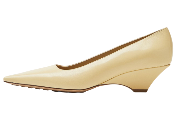 Bottega Veneta Point Cone Heel High Heels Women's Beige