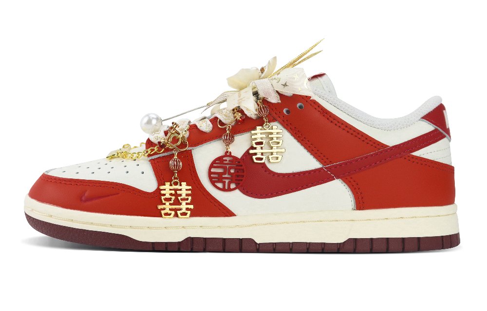 Nike Dunk Anti-Slip And Wear-Resistant Lightweight Low-Top Skateboard Shoes Women's Red Gold