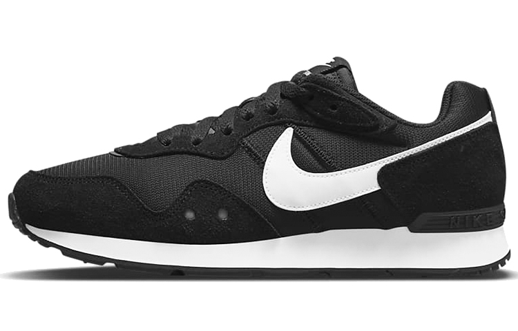 Nike Venture Runner Wide Black White Women's