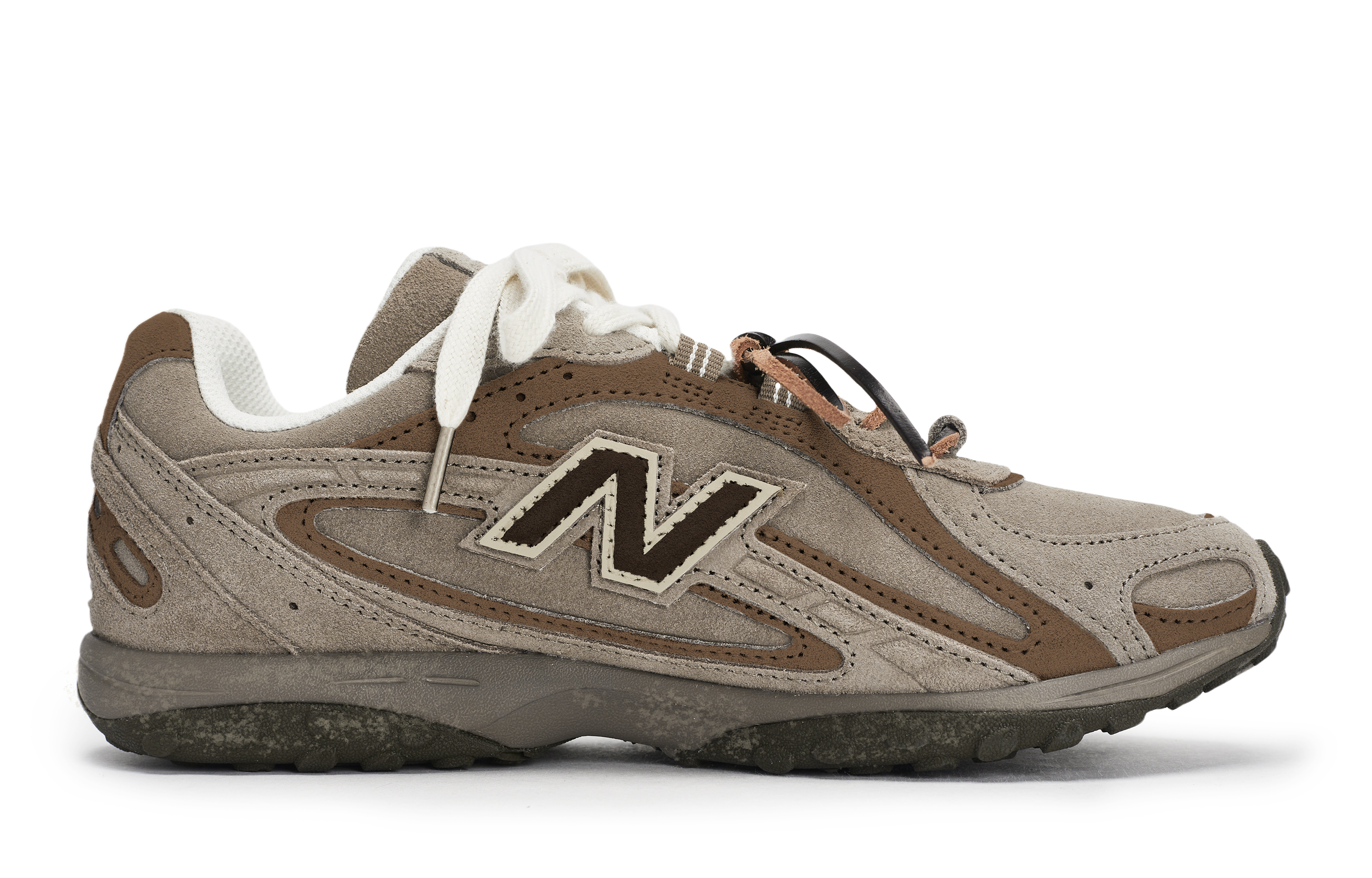 New Balance 204L Casual Shoes Unisex Low top Light Umber купить в интернет-магазине Yoocart с быстрой доставкой по России.