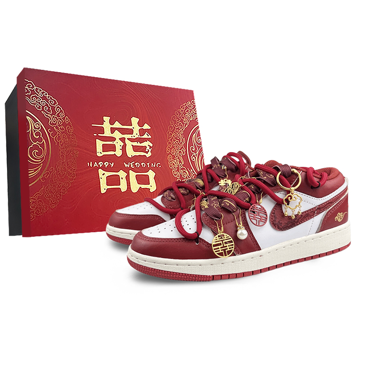 Jordan Air Jordan 1 Durable Breathable Lightweight Low-Top Vintage Basketball Shoes GS White Red