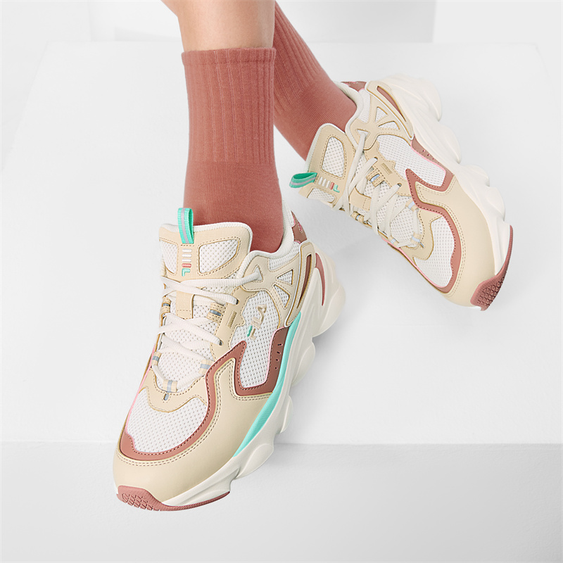 FILA Vintage Collection Low top Casual Shoes Women's Snow/Angora Brown купить в интернет-магазине Yoocart с быстрой доставкой по России.