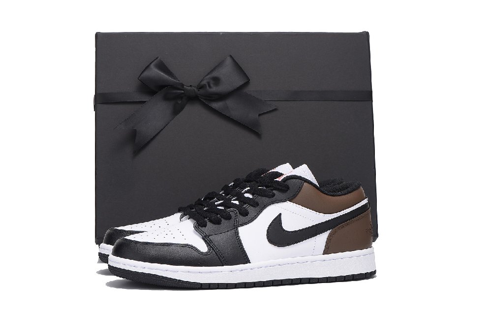 Jordan Air Jordan 1 Slip Resistant And Abrasion Resistant Coverage Low Top Vintage Basketball Shoes Unisex Black Brown