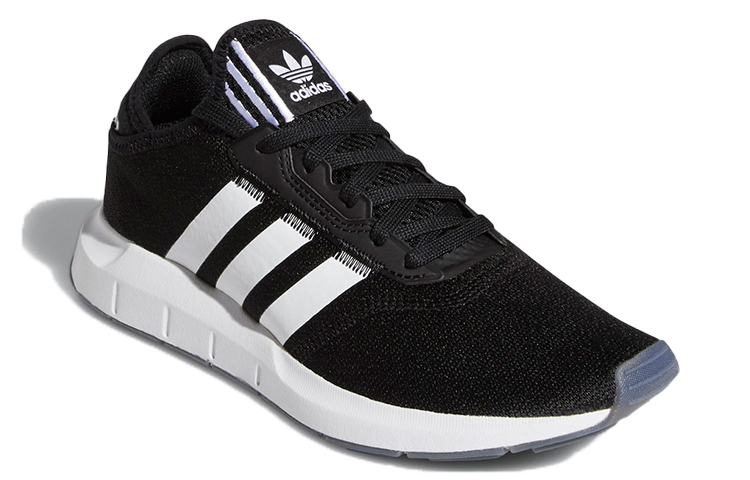 Adidas Swift Run X 'Black White' Women's купить в интернет-магазине Yoocart с быстрой доставкой по России.