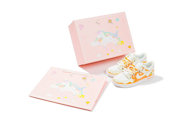Nike Dunk Children's Day Collection Anti-Slip And Wear-Resistant Lightweight Low-Top Skateboard Shoes GS White Orange