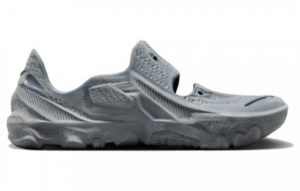 Nike Ispa Universal Grey купить в интернет-магазине Yoocart с быстрой доставкой по России.