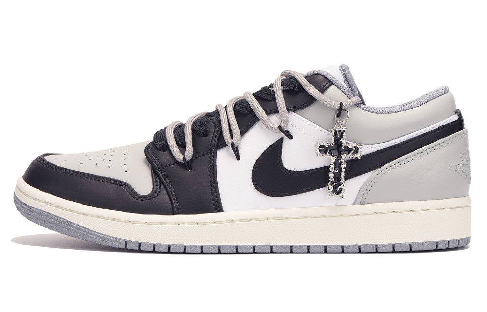 Jordan Air Jordan 1 Slip-Resistant Coverage Low-Top Vintage Basketball Shoes Men's Black Gray