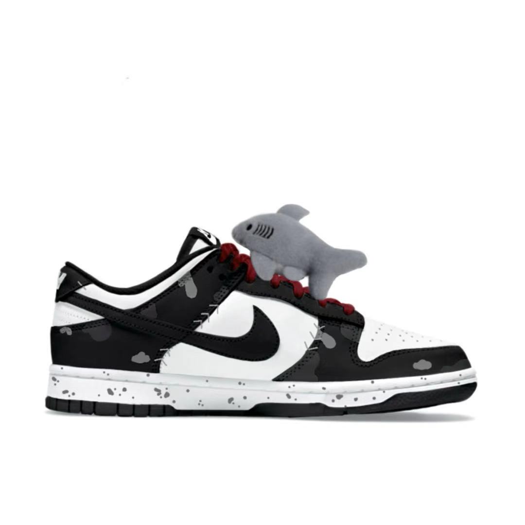 Nike Dunk Abrasion Resistant Low top Skateboard Shoes Unisex Black White Gray